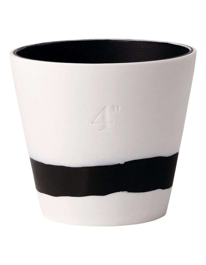 Brand new ✨ Wedgwood Burlington Pots 4inch Pot Black/White ✨ 1 Brand new ✨ Wedgwood Burlington Pots 4inch Pot Black/White ✨