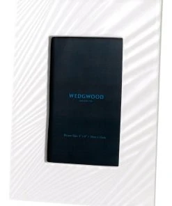 Buy ❤️ Wedgwood Folia Picture 4x6" Photo Frame White 👏