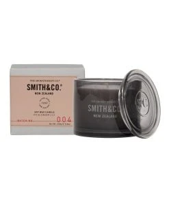 Promo 🌟 The Aromatherapy Company Smith & Co Fig & Ginger Lily Candle ✨