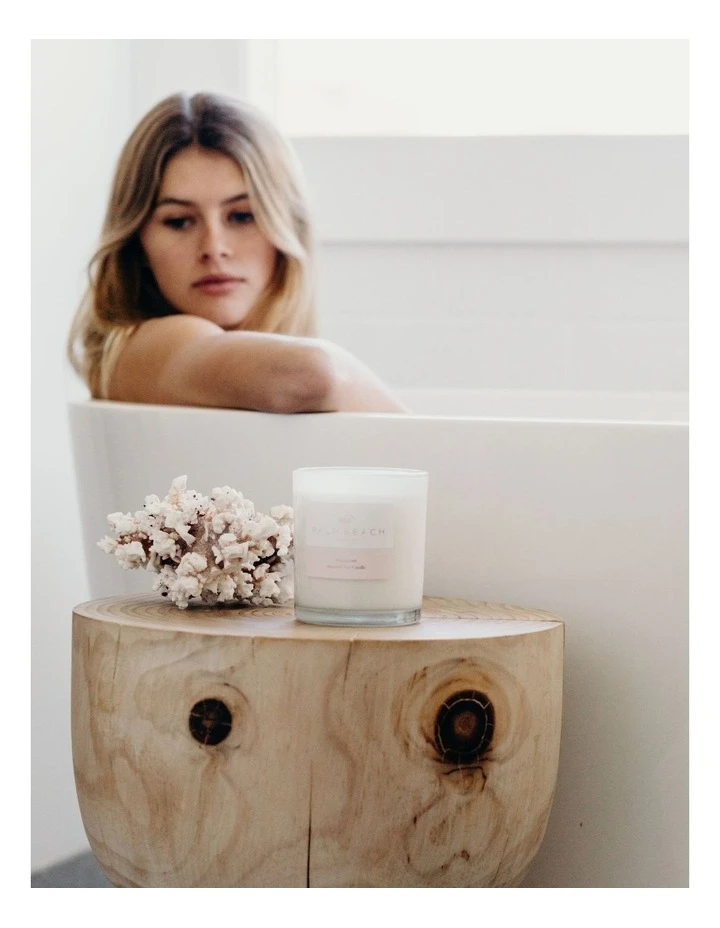 Wholesale βοΈ Palm Beach Collection Vintage Gardenia 420g Scented Soy Candle π 2 Wholesale βοΈ Palm Beach Collection Vintage Gardenia 420g Scented Soy Candle π - Image 2