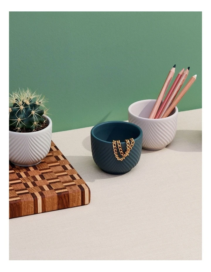 Flash Sale β€οΈ Wedgwood Folia 8cm Mini Pots White π 3 Flash Sale β€οΈ Wedgwood Folia 8cm Mini Pots White π - Image 3