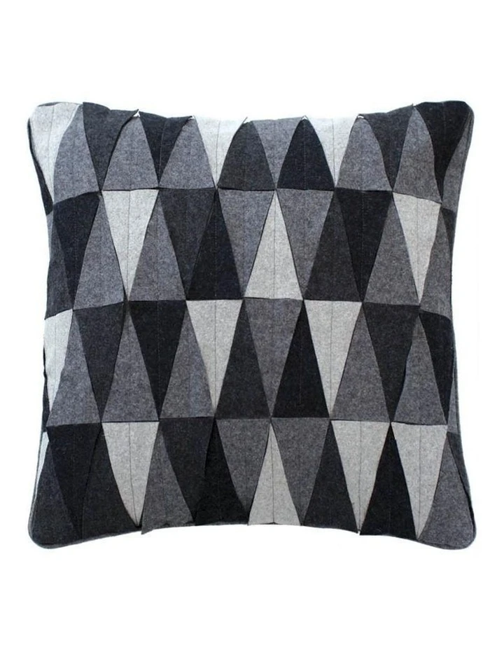 Best reviews of π Innovatec Hana Triangle Cushion β 1 Best reviews of π Innovatec Hana Triangle Cushion β