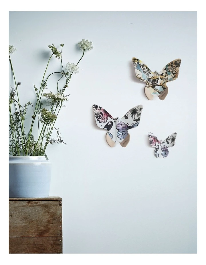 Cheap β Robert Gordon X Bromley Hanging Wall Large - Butterflies π₯ 2 Cheap β Robert Gordon X Bromley Hanging Wall Large - Butterflies π₯ - Image 2
