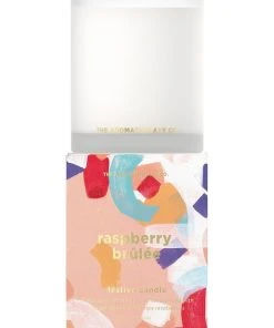 Outlet ⭐ The Aromatherapy Company Festive Favours Raspberry Brulee Candle 100g 💯