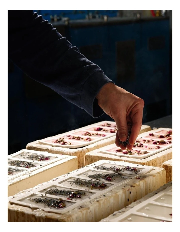 Best Pirce π Santa Maria Novella Lavender Wax Tablets 𧨠3 Best Pirce π Santa Maria Novella Lavender Wax Tablets 𧨠- Image 3